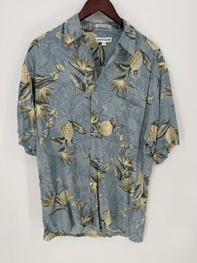 Pierre Cardin Hawaiian shirt tropical camp shirt men’s medium blue pineapple 🍍